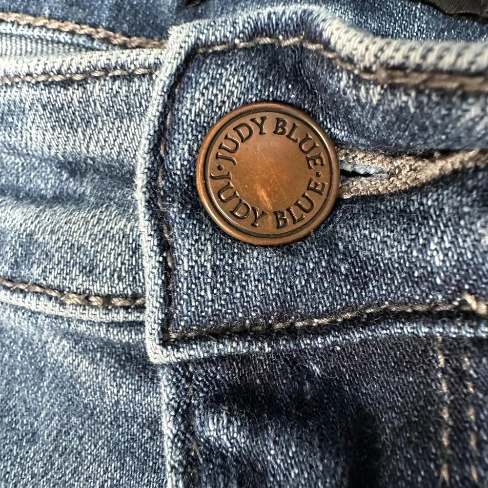 Judy Blue Boyfriend Fit Jeans‎ Mid Rise Distressed Denim Medium Wash Size 11/30